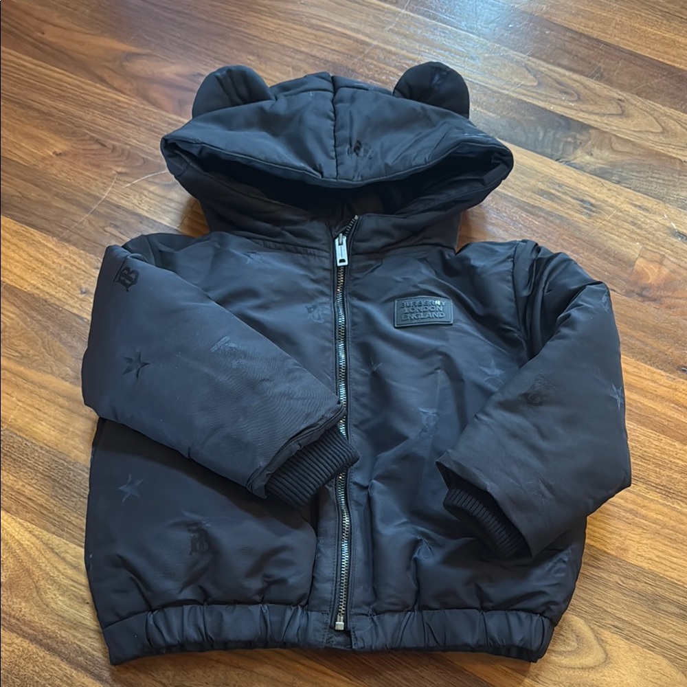 Burberry 2Y down jackect with bear ears